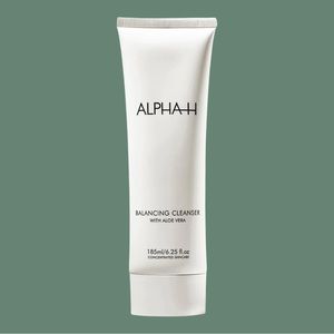 Balancing Gentle Cream Cleanser With Aloe Vera (NEW)